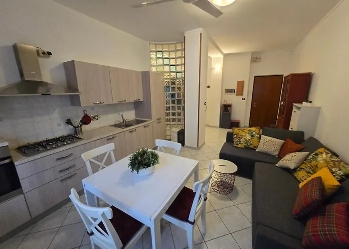 Laura\'S Home